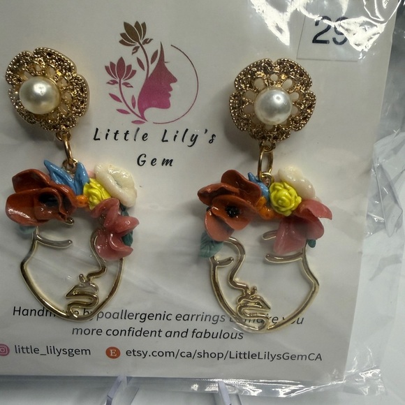 Handmade Flower girl  Earrings - Picture 3 of 5